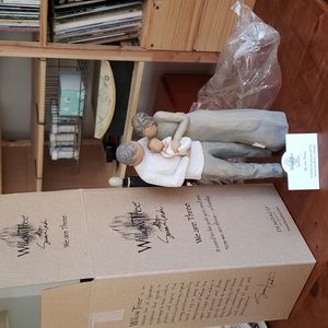 Willow Tree - by artist Susan Lordi "We Are Three Statue" Brand New